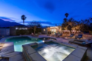 Beheizter Pool
