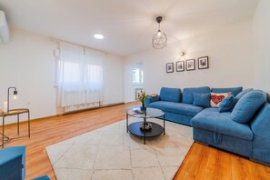 家庭公寓, 1 間臥室, 空調 (Peaceful Nest In City Center) | 客廳 | 智能電視