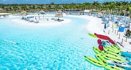 4 bedroom / 3 bedroom pool home at The Preserve at Corkscrew