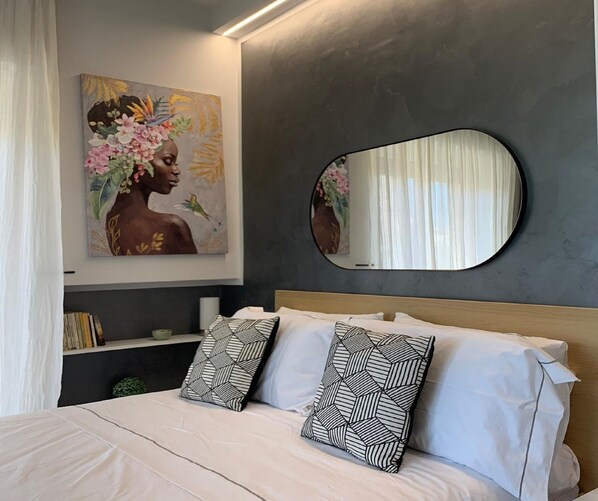 Panoramic Studio, 1 King Bed, Valley View | Frette Italian sheets, premium bedding, down comforters - Casa Armonia Sulmona Apartment (Sulmona)