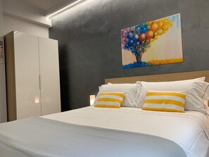 Frette Italian sheets, premium bedding, down comforters - Casa Armonia Sulmona Apartment (Sulmona)