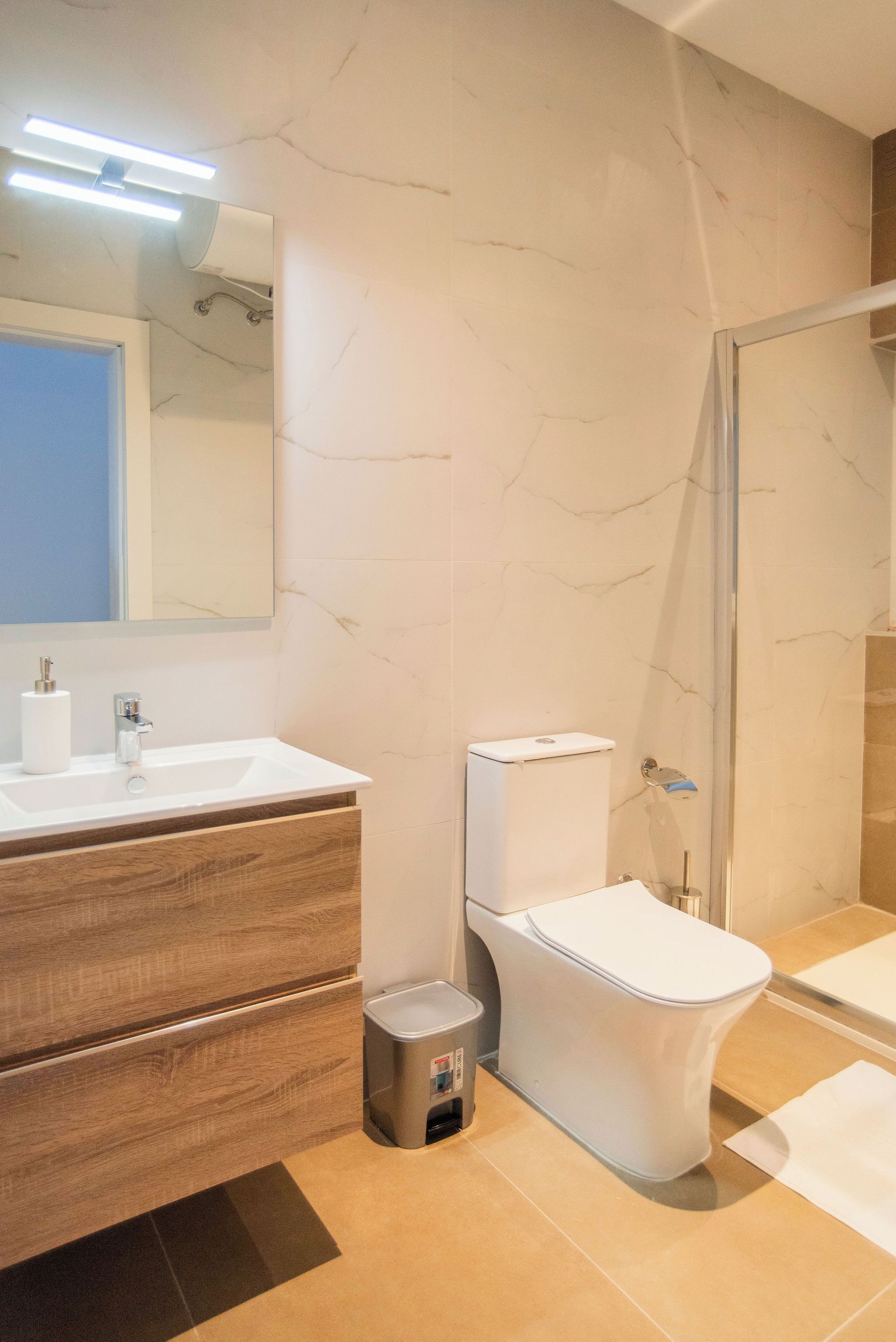 Shower, free toiletries, towels, soap
