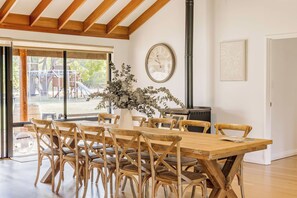 Dining - FABULOUS RURAL ESCAPE SET ON A PEACEFUL LANDSCAPE OF NATURAL BUSHLAND (Yallingup)