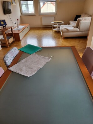 Interior - Peaceful 4.room house in Maribor's green garden (Upravna enota Maribor)