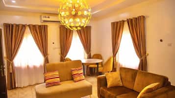 Family Apartment, Balcony, City View | Living area