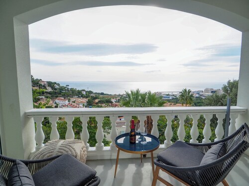 Jade Suite by Hello Homes Sitges