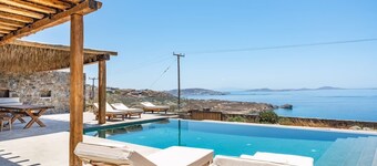 Ria Mar Villas & Suites by Live&Travel