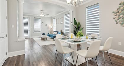 Waterfront 2-bedroom condo in Slidell