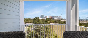 Grand Caribbean 325 by Liquid Life