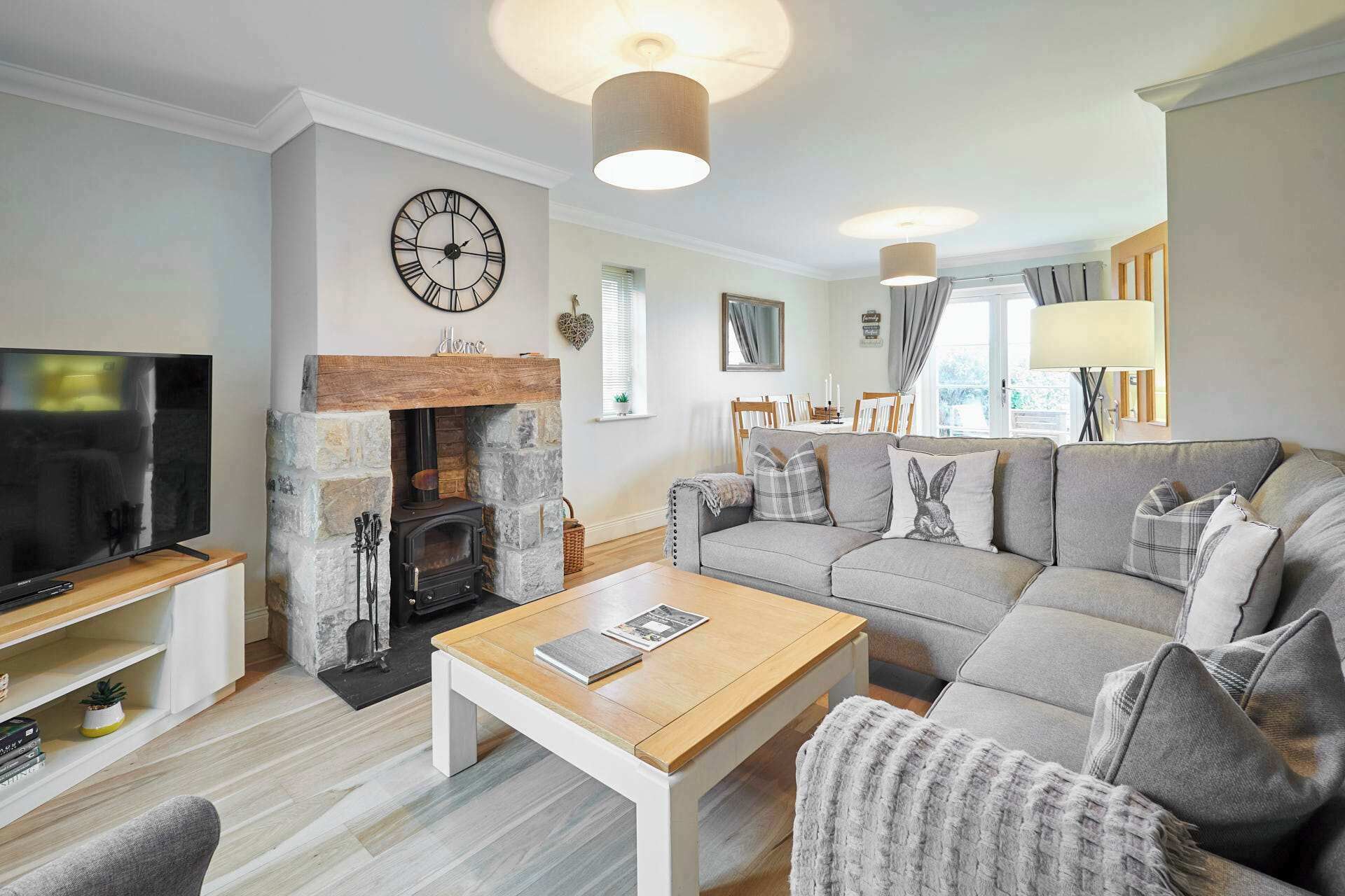 TV, fireplace, DVD player, offices