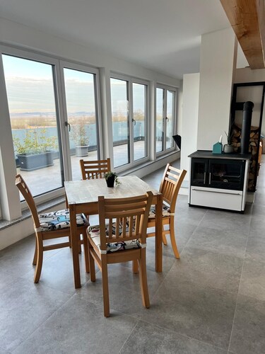 Modern 65 sqm apartments with terrace and balcony, easy access to the highway