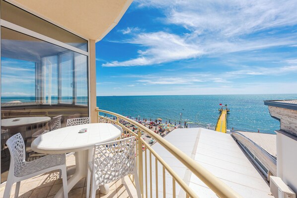 Double Room, Balcony, Sea View | Beach/ocean view