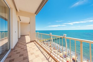 Suite Deluxe, vue sur la mer | Terrasse/patio