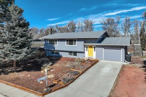 Exterior - 4BR w/ Patio and fire pit | near Garden of the God (Colorado Springs)