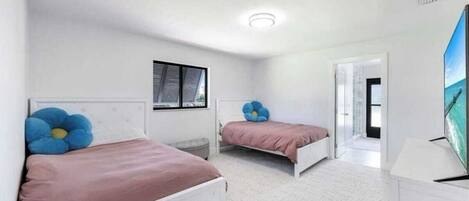 Casa, 3 habitaciones, con acceso para personas discapacitadas, alberca privada | 3 habitaciones