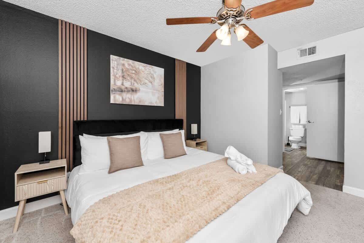 2 chambres, fer et planche à repasser, lit parapluie, Wi-Fi gratuit