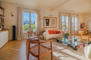 Luxury Apartment, City View | Living room - Paris St Germain Loft Residence (Paris)