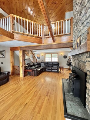 Smart-TV, peis og bordtennis