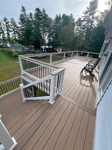 WATERFRONT ON BRANDY POND!  SLEEPS 20!!