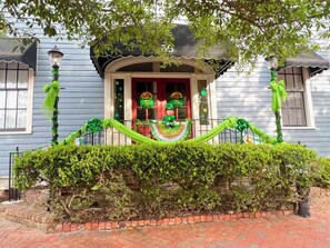 Exterior detail - Landre’s Place @ Trustees’ Garden, | Historic (Savannah)