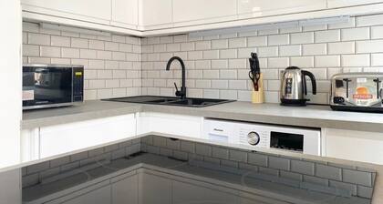 Renovated West End Flat in Glasgow