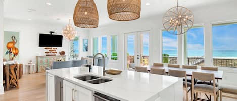 Refrigerador, microondas, horno y lavavajillas