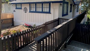 Cottage dành cho gia đình, quang cảnh một góc biển | Bàn ủi/dụng cụ ủi quần áo, truy cập Internet không dây miễn phí