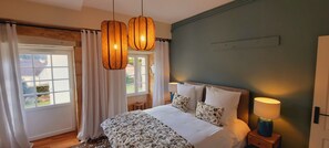 2 soverom, strykejern/-brett, wi-fi og sengetøy