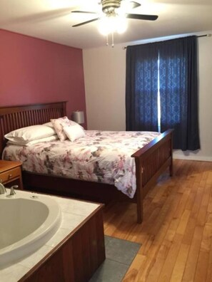 2 bedrooms, iron/ironing board, bed sheets