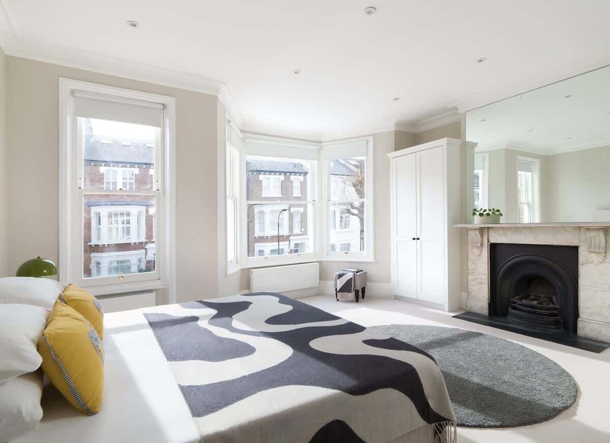 5 bedrooms, iron/ironing board, travel cot, WiFi