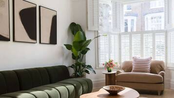 Fernseher, Kamin, Arbeitsbereiche