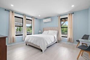 5 bedrooms, iron/ironing board, free WiFi, bed sheets