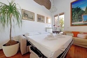 2 sovrum, strykjärn/strykbräda, gratis wi-fi och sängkläder