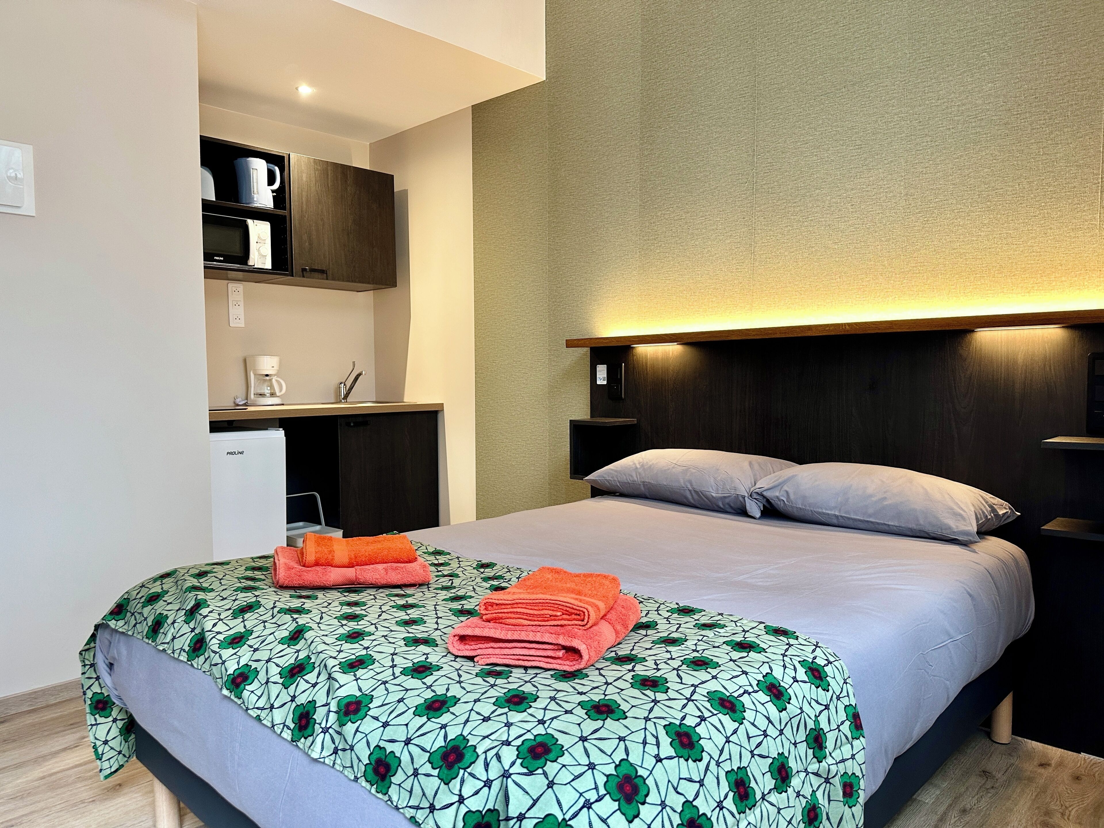 Studio | Rideaux occultants, fer et planche à repasser, Wi-Fi gratuit