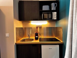 Family Apartment | Dapur peribadi | Peti sejuk mini, ketuhar gelombang mikro, dapur