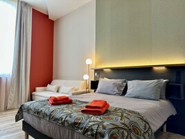 Cortinas blackout, tabla de planchar con plancha y wifi gratis