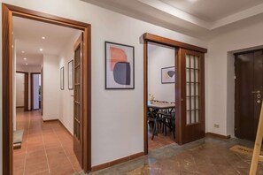 Family Apartment, 5 Bedrooms