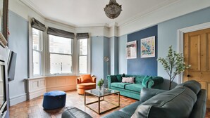 Hus – comfort, 4 soverom, kjøkken | Oppholdsområde