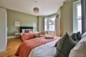 Maison Confort, 4 chambres, cuisine | 4 chambres, bureau, espace de travail pour ordinateurs portables
