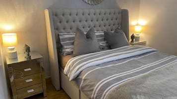 House | 2 bedrooms, iron/ironing board, free WiFi, bed sheets