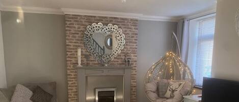 單棟房屋 | 客廳 | 電視