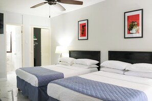 1 bedroom, iron/ironing board, WiFi, bed sheets - Paradise on the Rocks - Suite #2 (Negril)