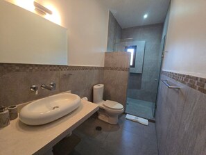 พรีเมียมอพาร์ทเมนท์ | ห้องน้ำ