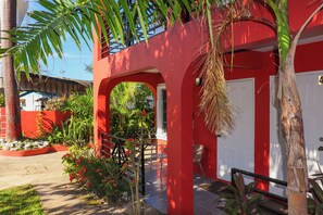 Property grounds - Paradise on the Rocks - Suite w/Pool View & Balcony #8 (Negril)