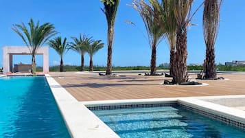 Piscina externa