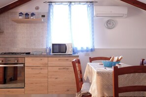 Private kitchen - Apartment Jade - Holiday Home Gialu (Erchie)