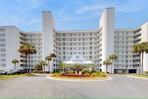 Exterior - Rates Reduced, Direct Beachfront Heated Pool/Hot Tub & Gym (Destin)