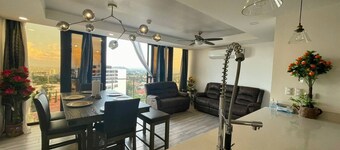 Best neighborhood. Luxury condo. 3 Beds. 10 Floor. AC throughout. WiFi. Laundry.