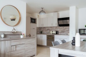Apartment | Living area - Appartement Spacieux a Chatillon (Chatillon)