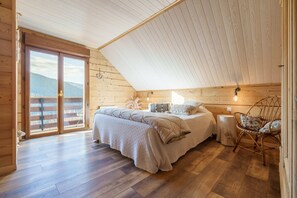 4 bedrooms, free WiFi